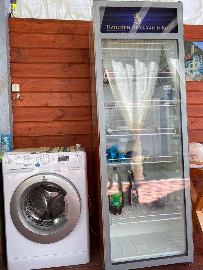Эко Домики У Моря В Гаграх Γκάγκρα Εξωτερικό φωτογραφία